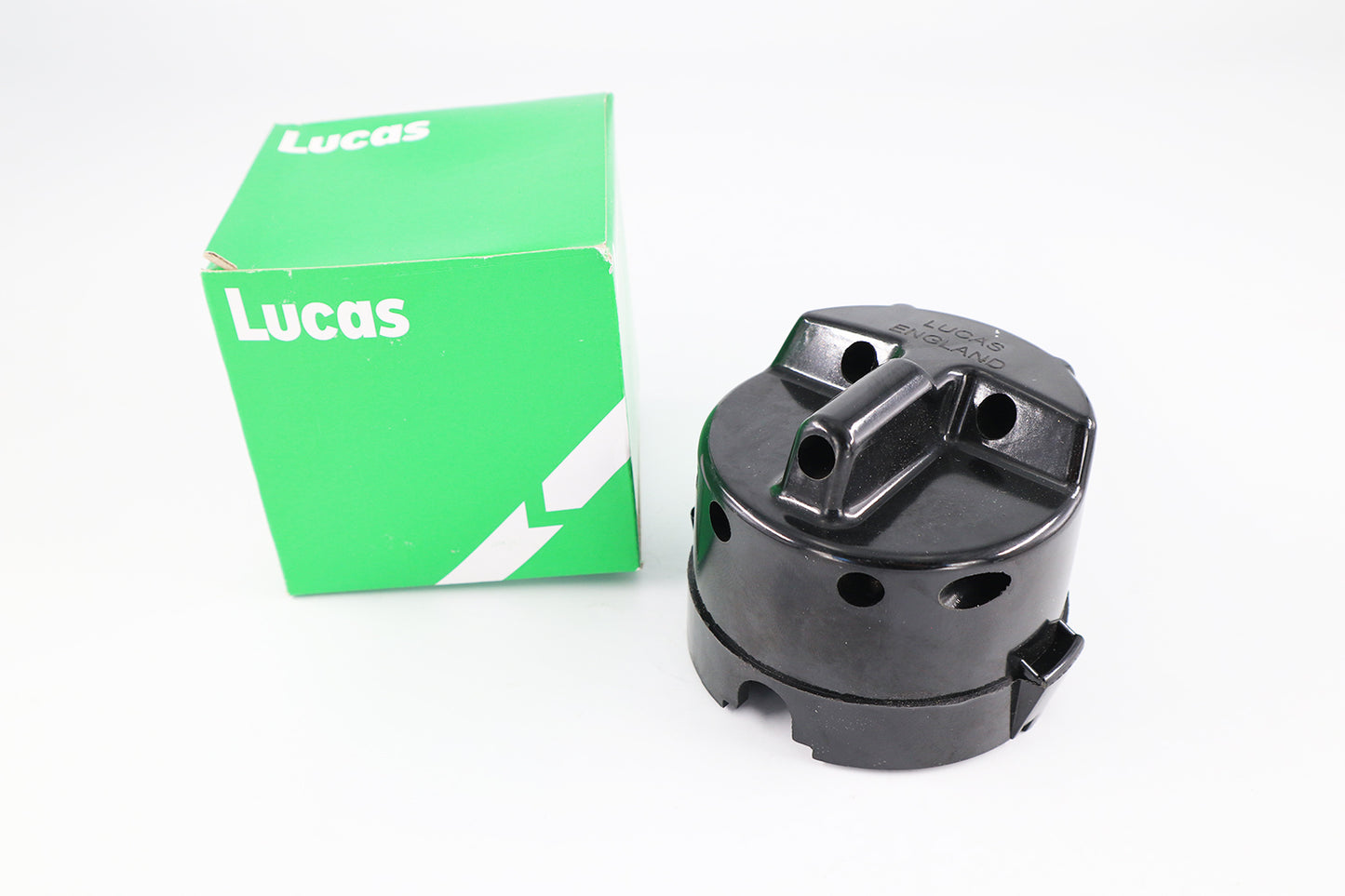 Lucas 22D6 和 25D6 分配器盖侧入式 DDB116